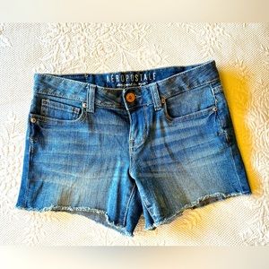 Aeropostale mid rise denim jean shorts, juniors’ size 0